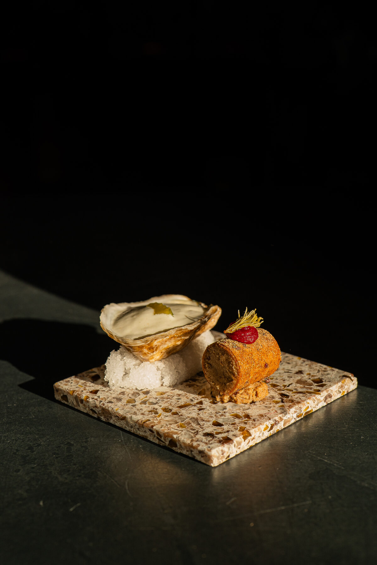 Huître et rouleau croustillant